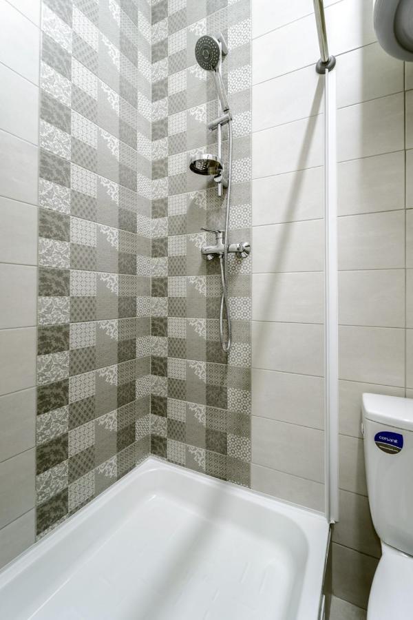 Modern Apartment In The Old City Львів Екстер'єр фото